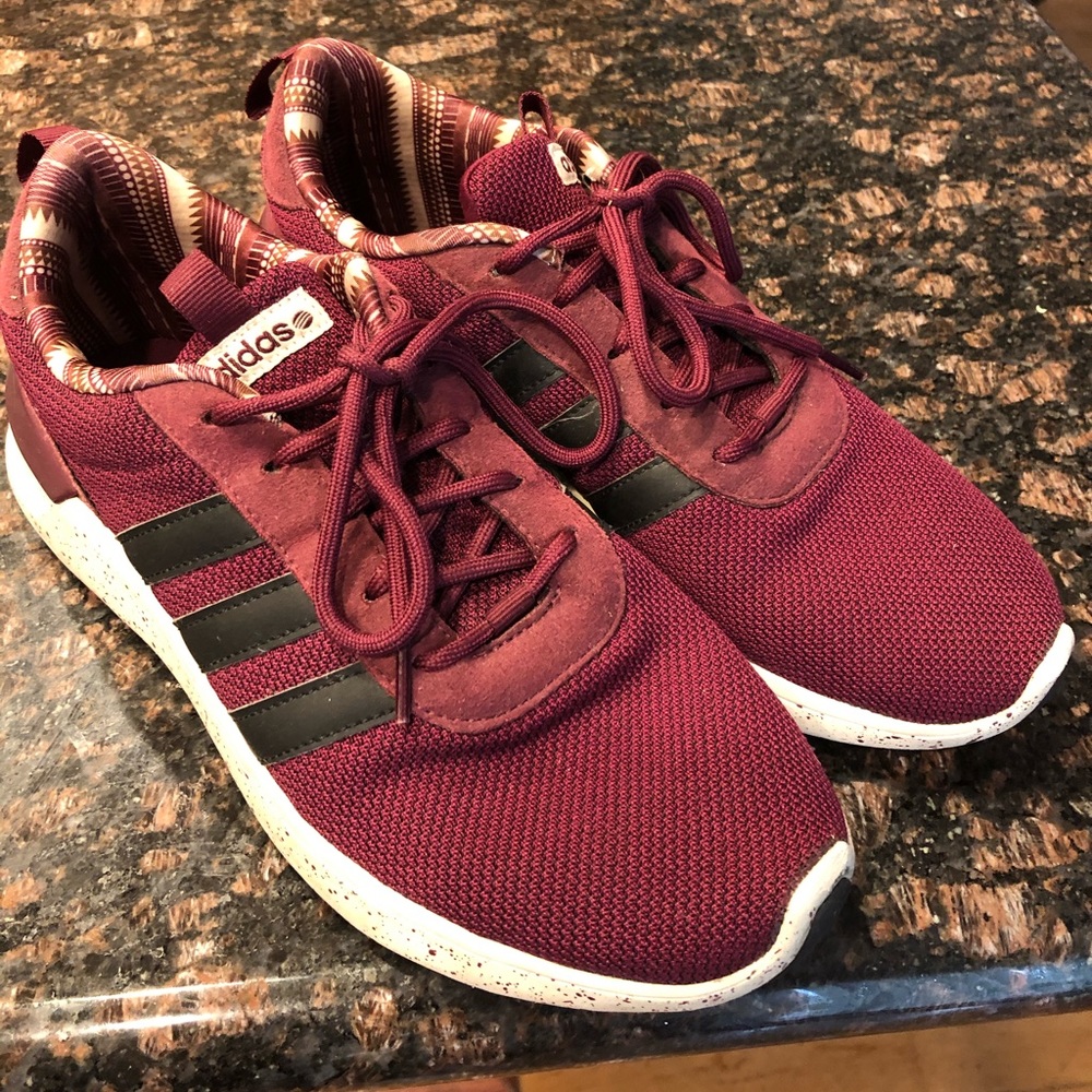 Women’s size 7.5 adidas tennis shoes